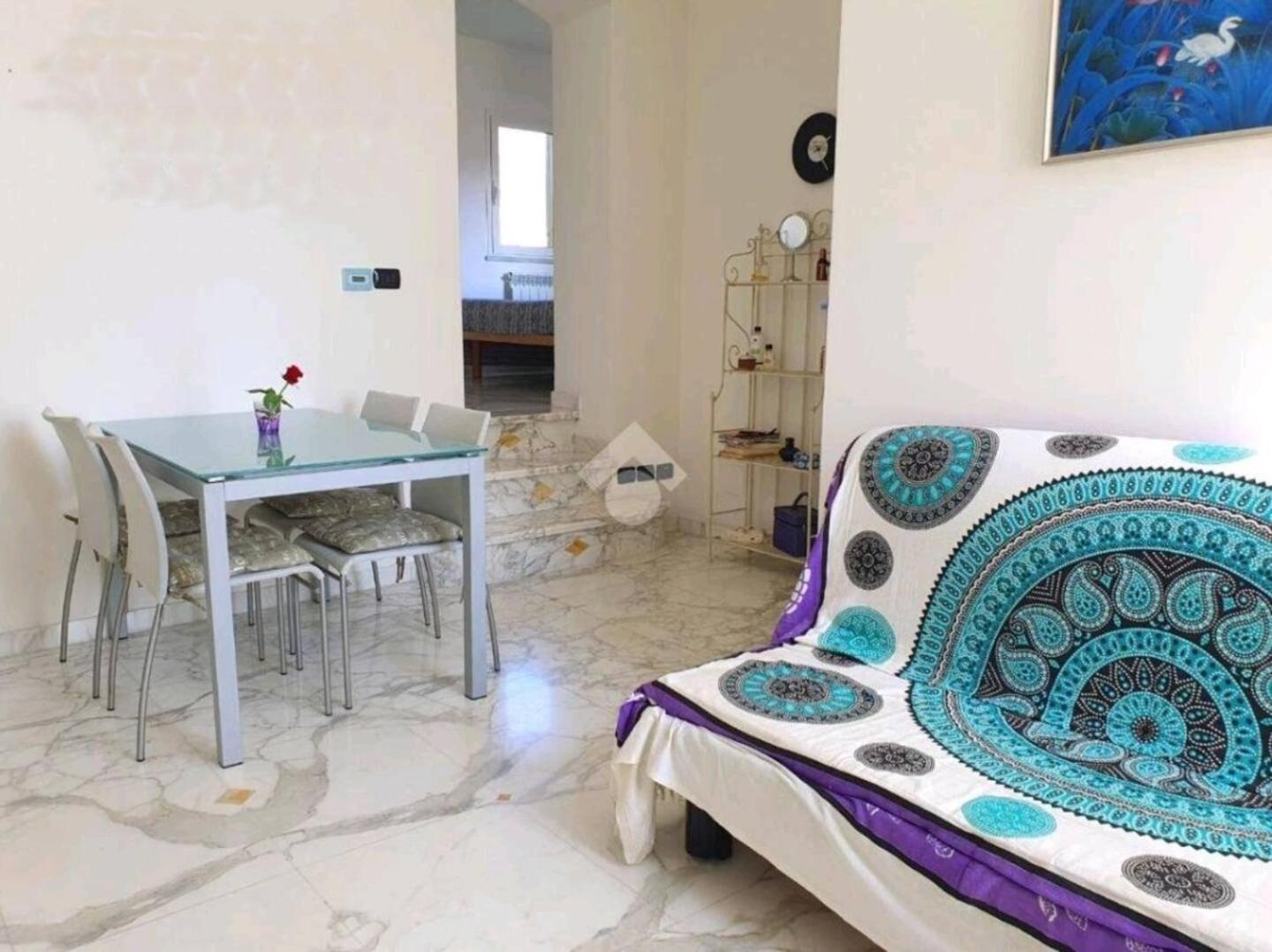 Appartamento 50 Mt Mare Con Parcheggio Riservato Riva Ligure Luaran gambar